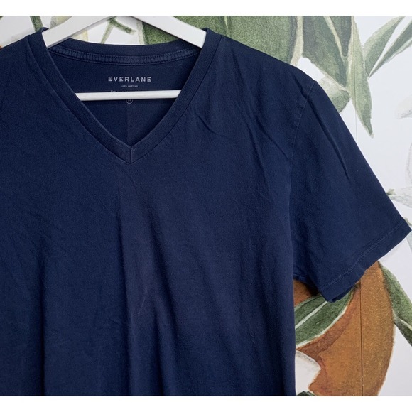 Everlane Mens XS V Neck Navy Blue Short Sleeve Tee Shirt Cotton - Picture 2 of 8